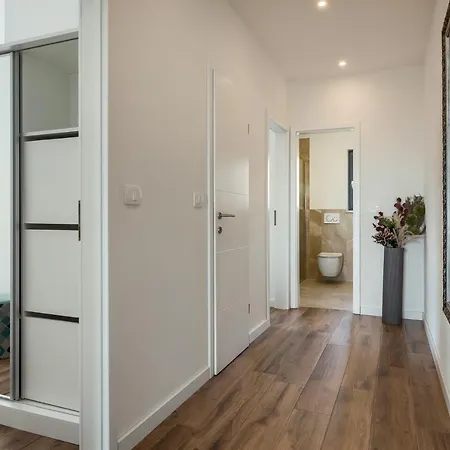 Belvedere Holidays * Novigrad Istria