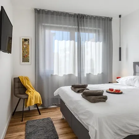 Belvedere Holidays * Novigrad Istria