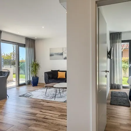 Belvedere Holidays 別荘